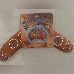 NWT - Authentic wooden Australian returning boomerang
